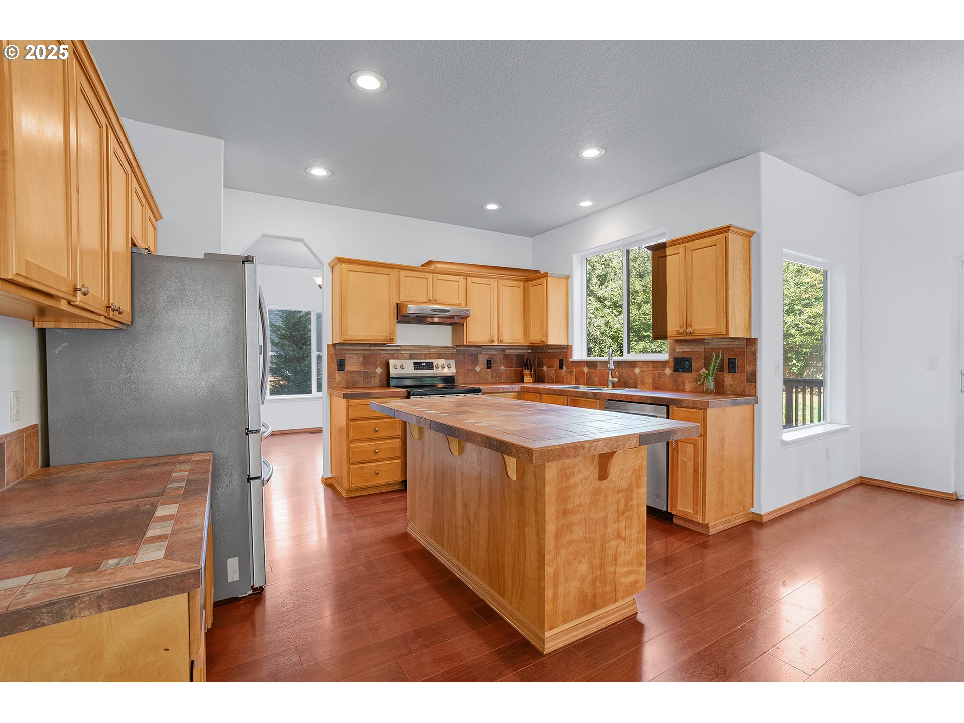 19293 WINDMILL DR