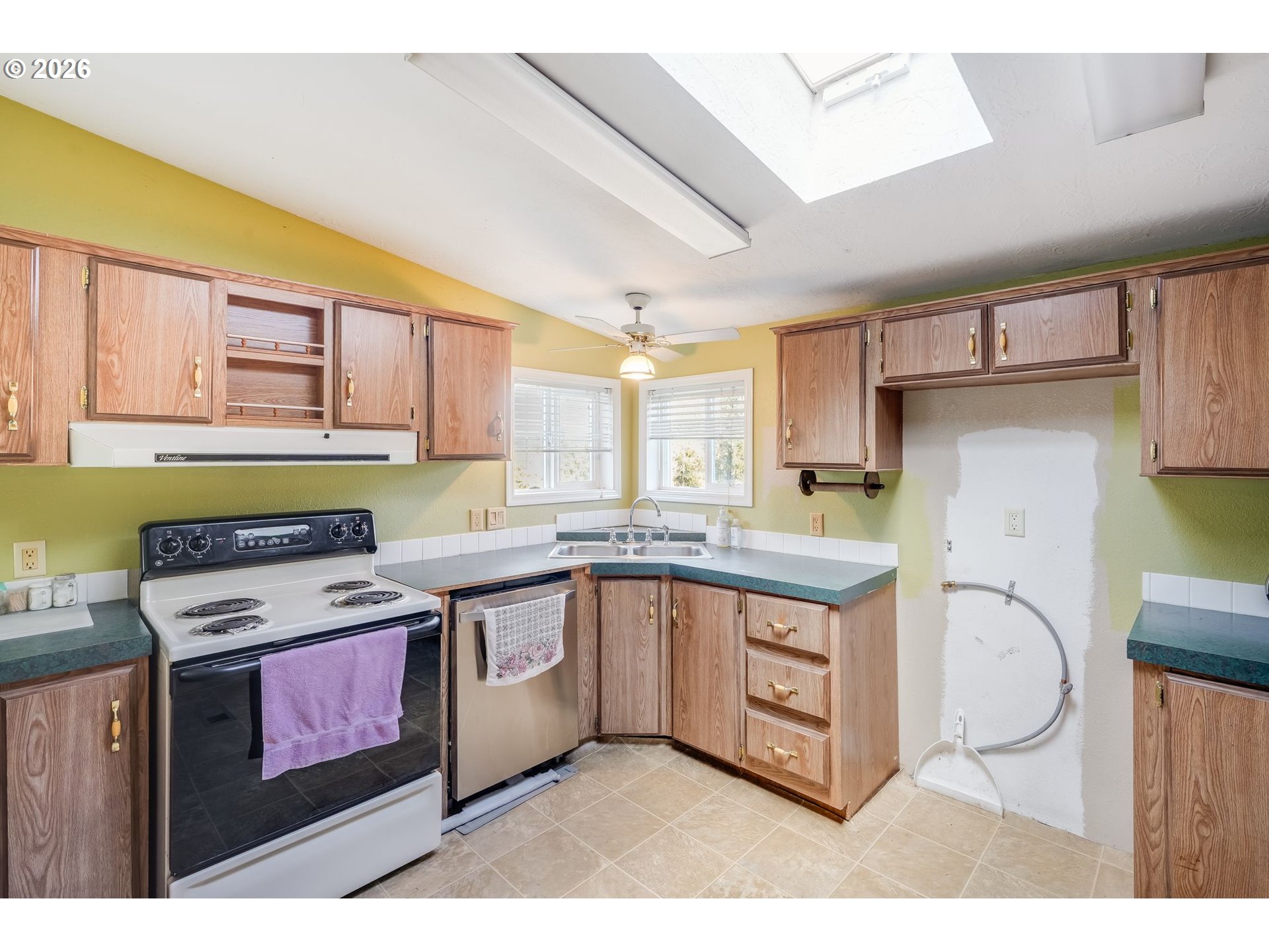 30500 S DEARDORFF RD