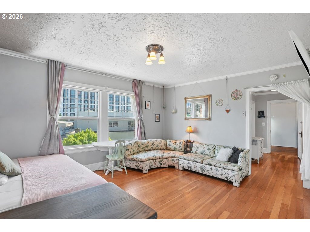 20 NW 16TH AVE #405