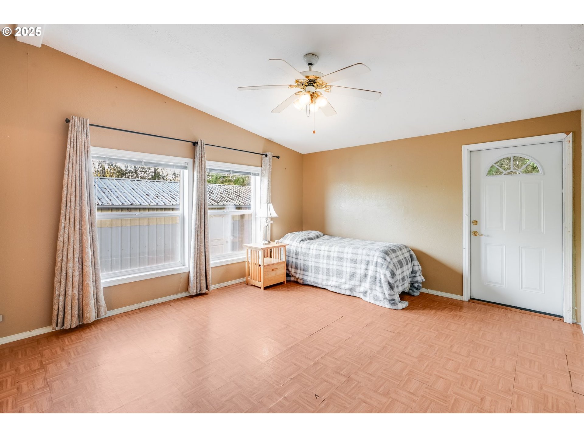 30500 S DEARDORFF RD