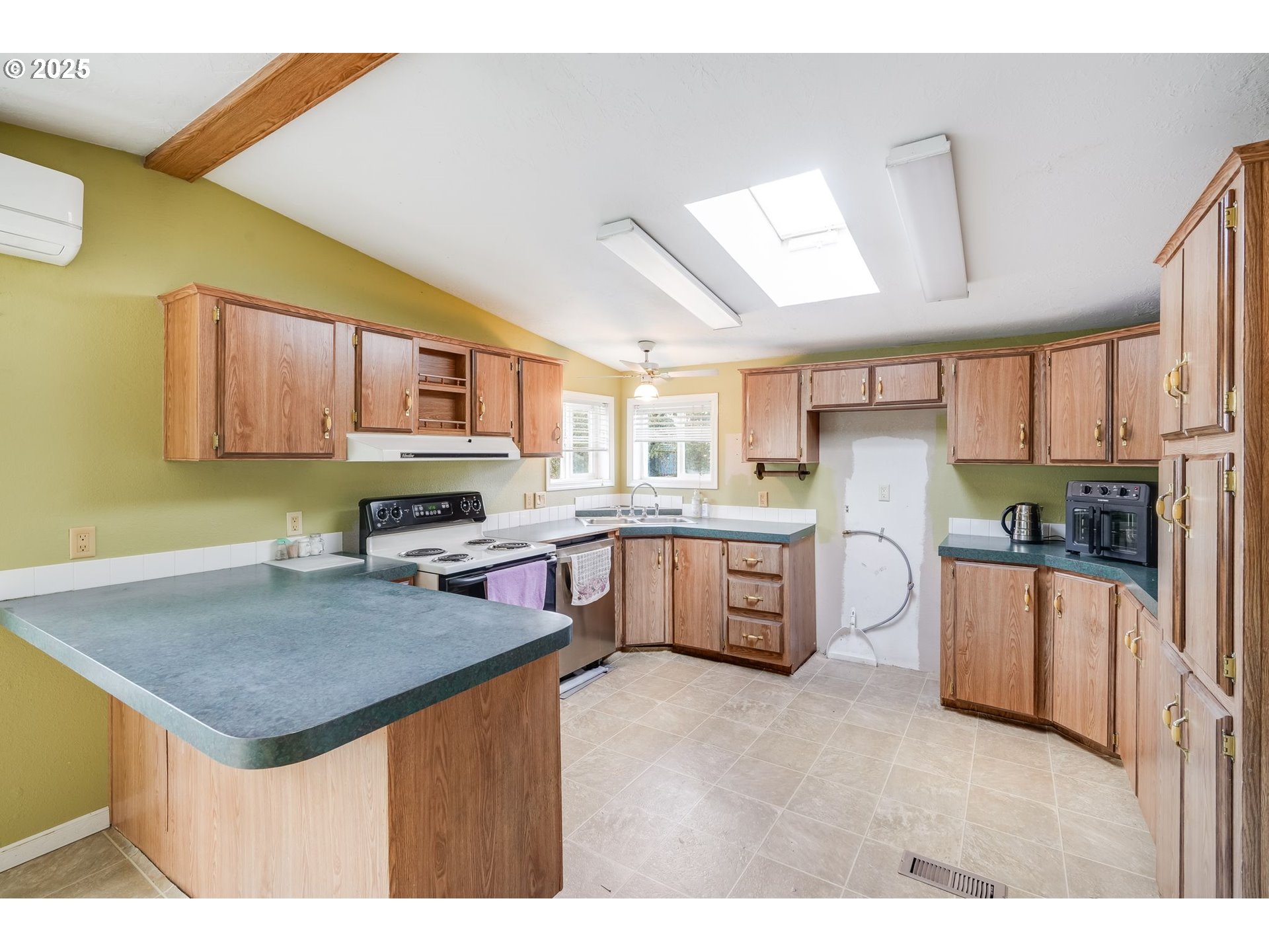 30500 S DEARDORFF RD