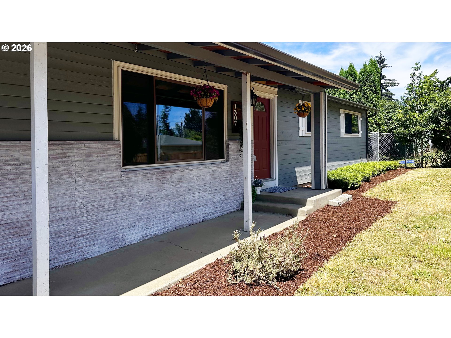 1307 NE 190th PL