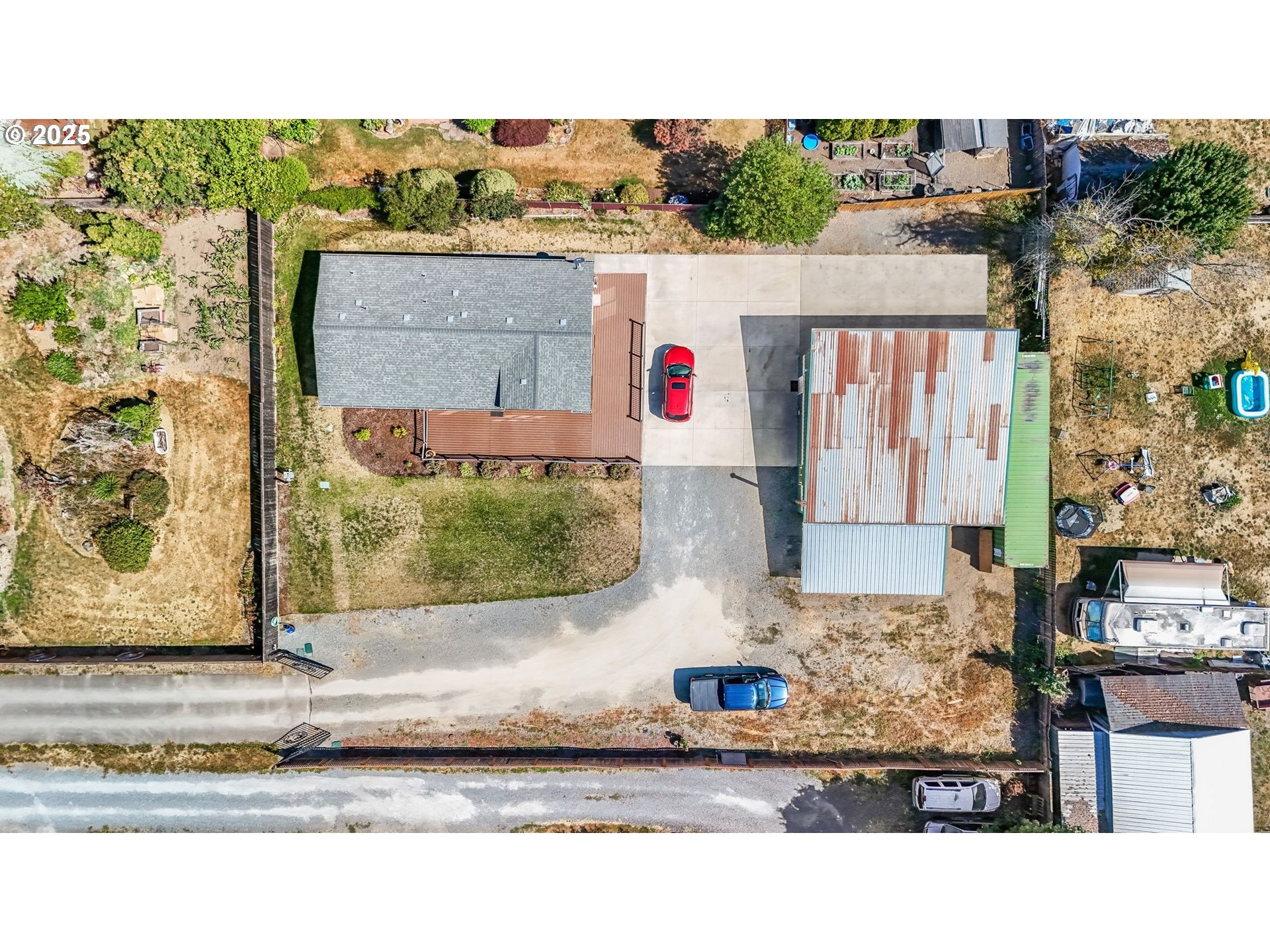 421 LEROY AVE