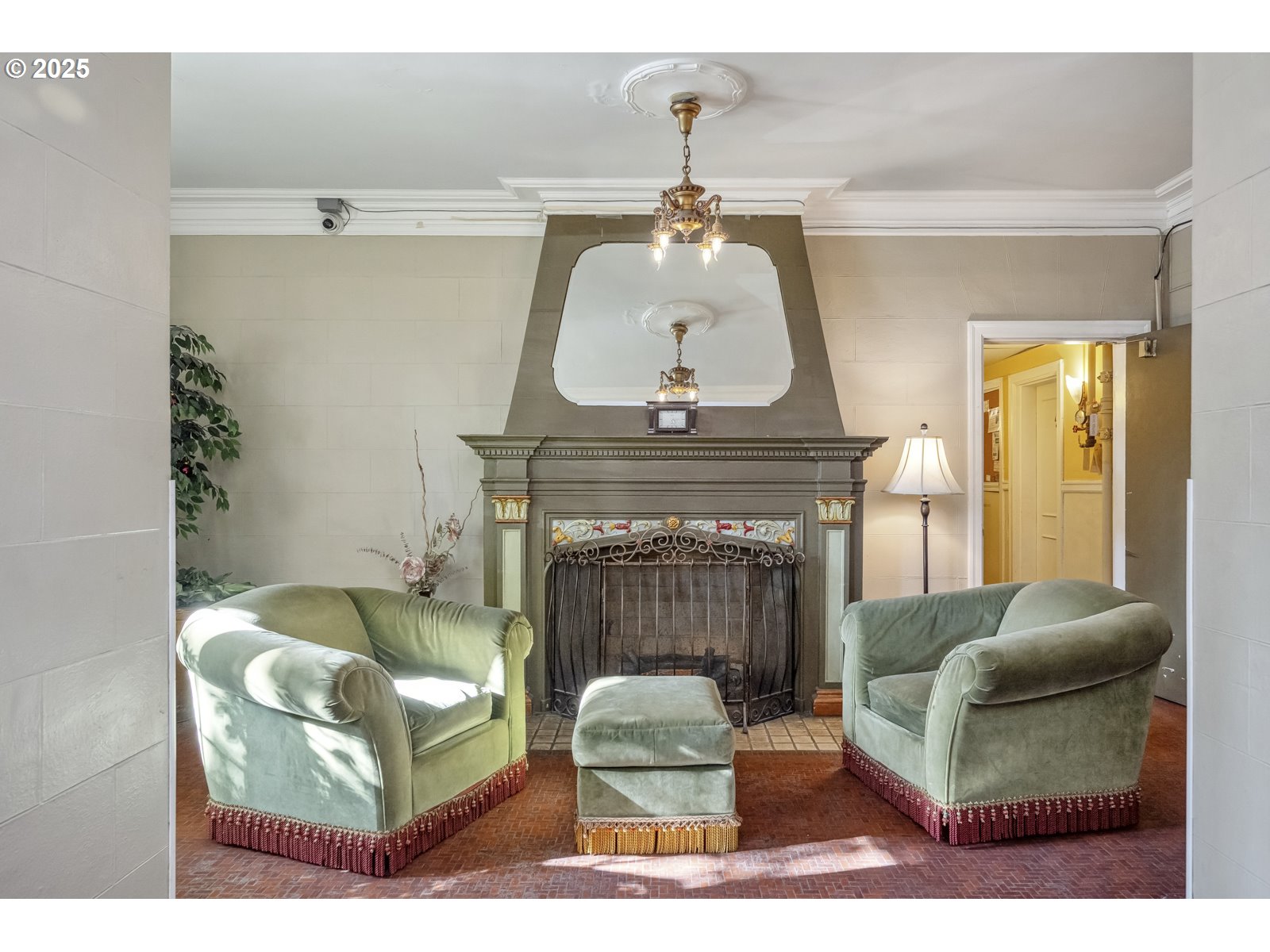 20 NW 16TH AVE 404