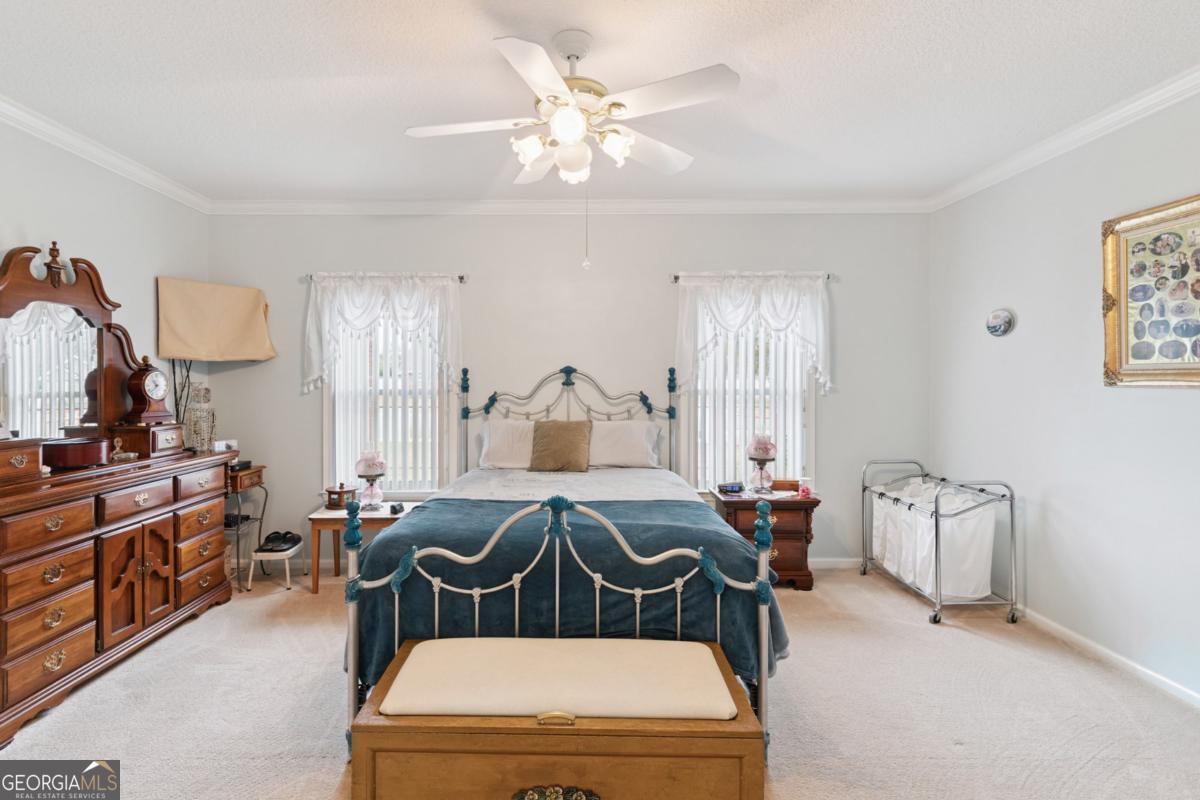 932 Hitching Post Lane