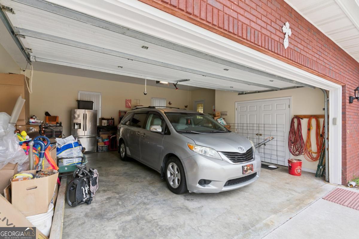 932 Hitching Post Lane