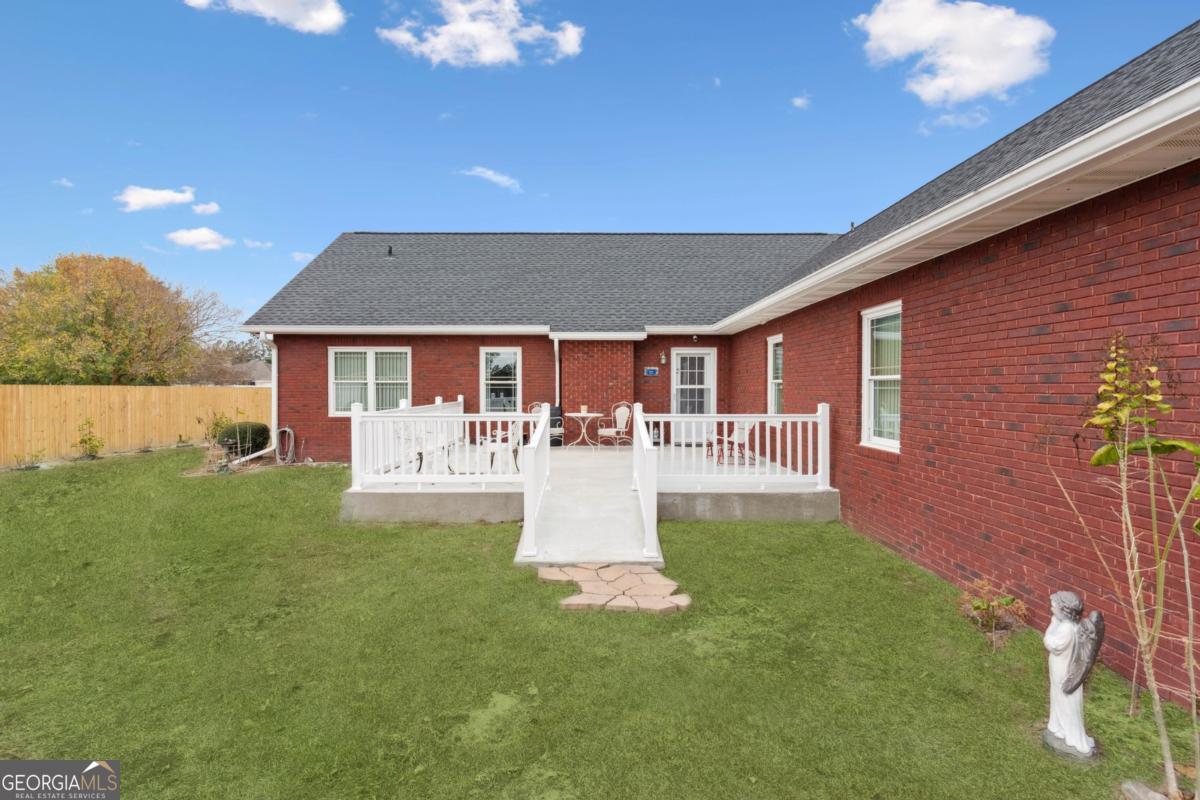 932 Hitching Post Lane