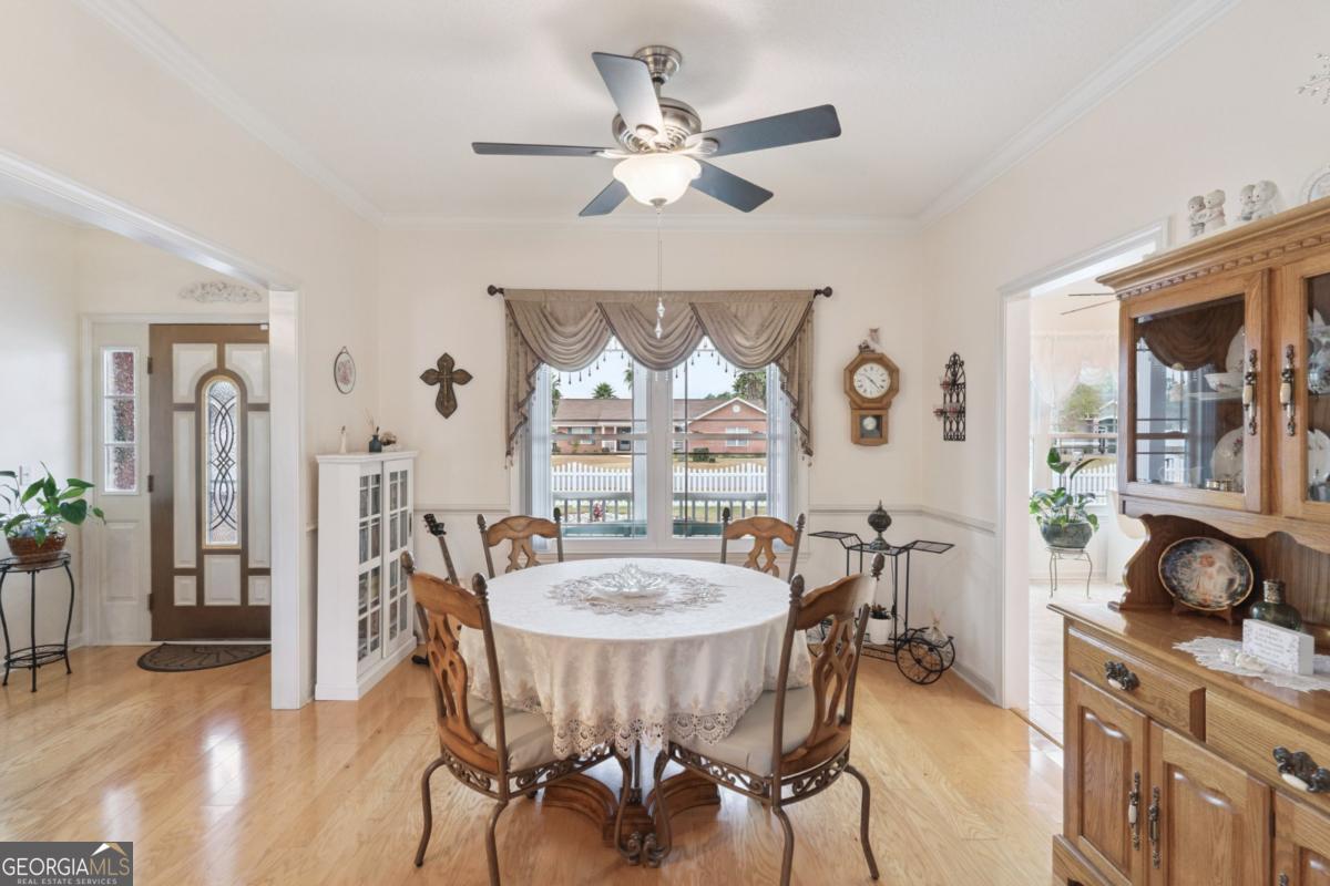 932 Hitching Post Lane