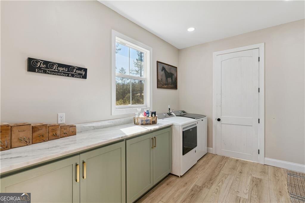 1757 McIntosh Trl SE