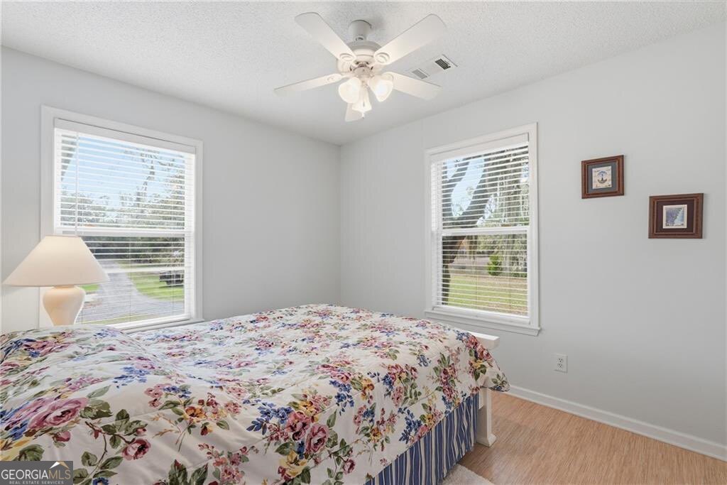 1116 Pleasure Point Lane NE