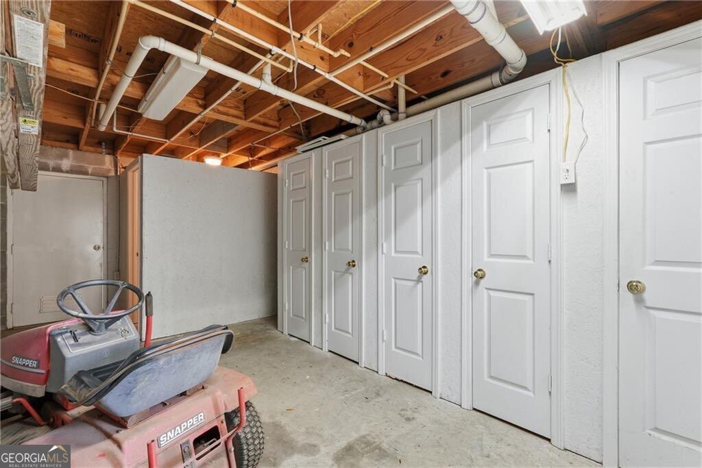 1116 Pleasure Point Lane NE