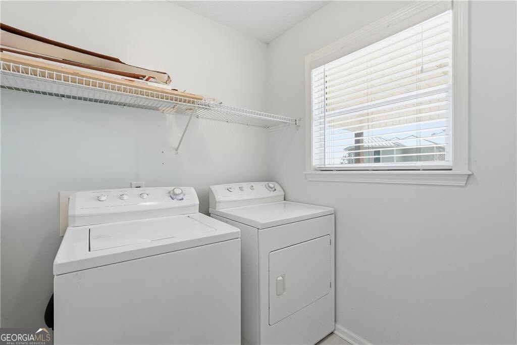 1116 Pleasure Point Lane NE