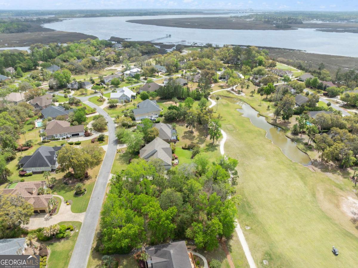 214 Harbor Pointe Drive