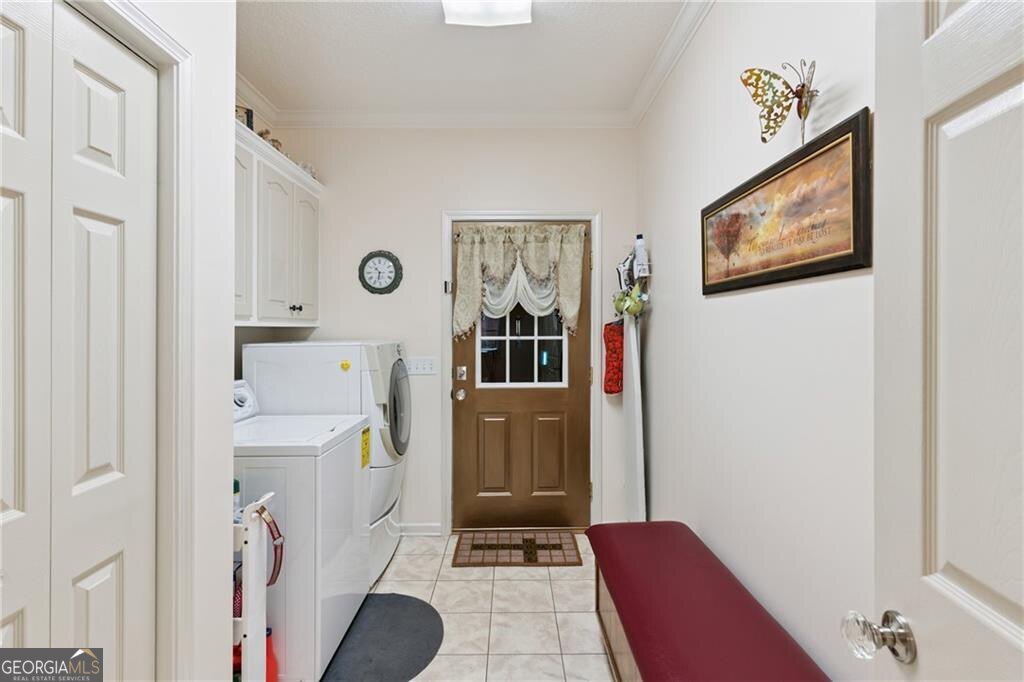 932 Hitching Post Lane