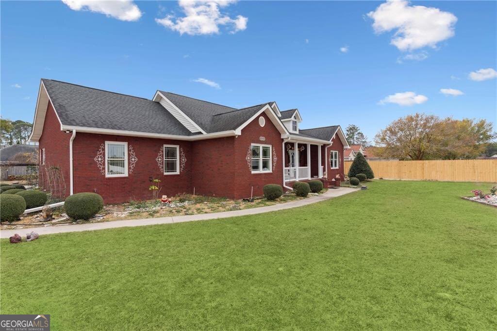 932 Hitching Post Lane