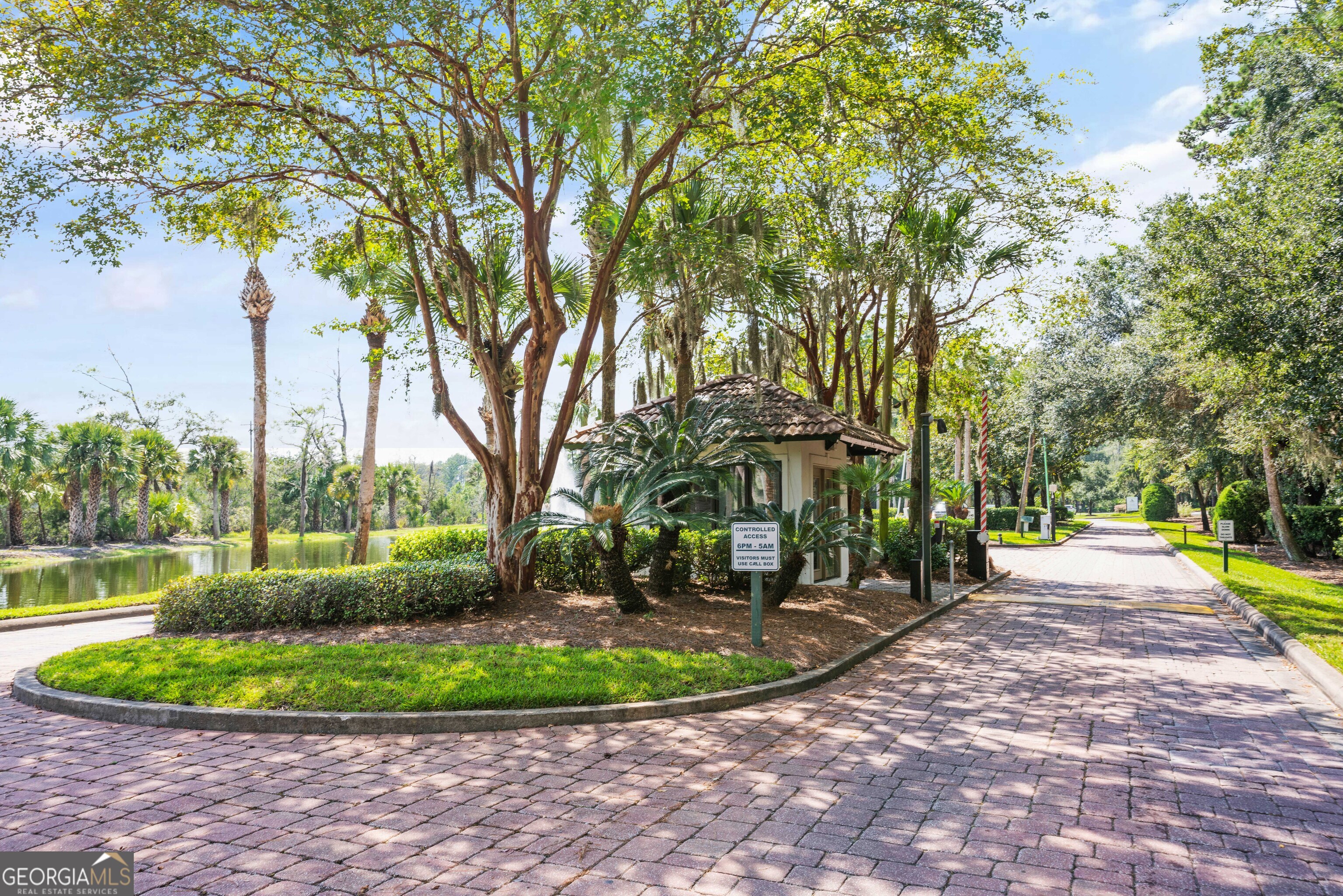 227 Harbor Pointe Drive
