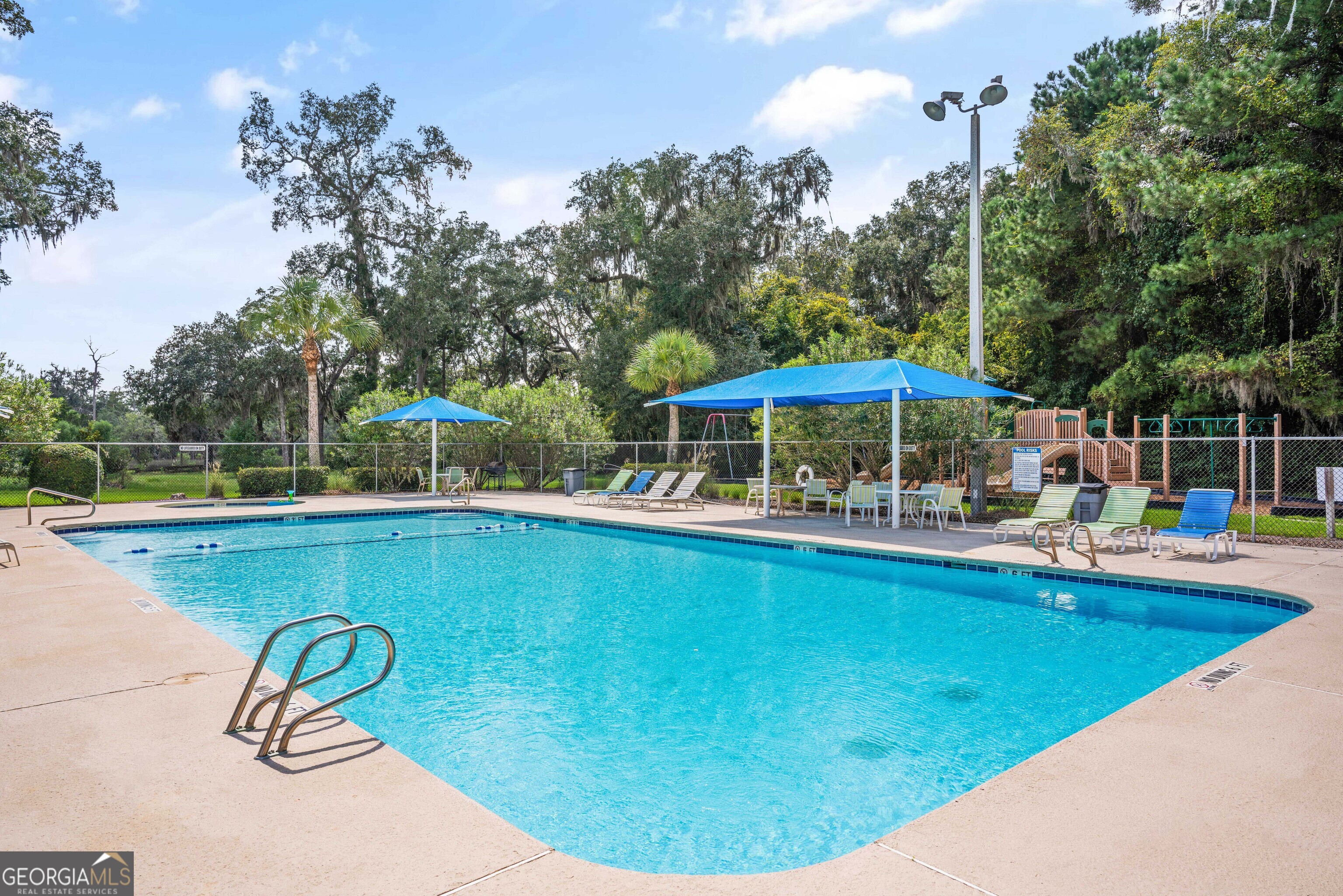 227 Harbor Pointe Drive