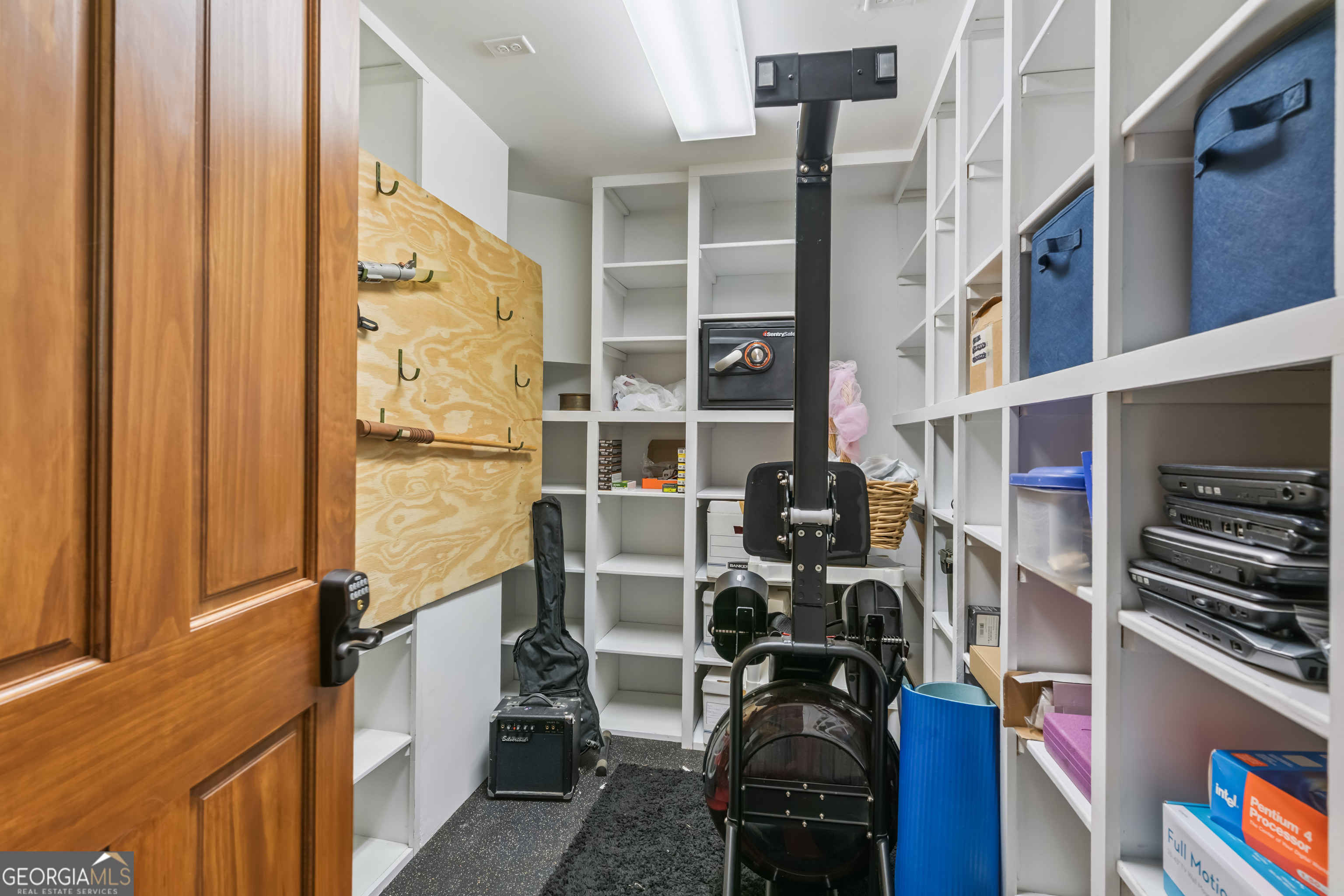 227 Harbor Pointe Drive