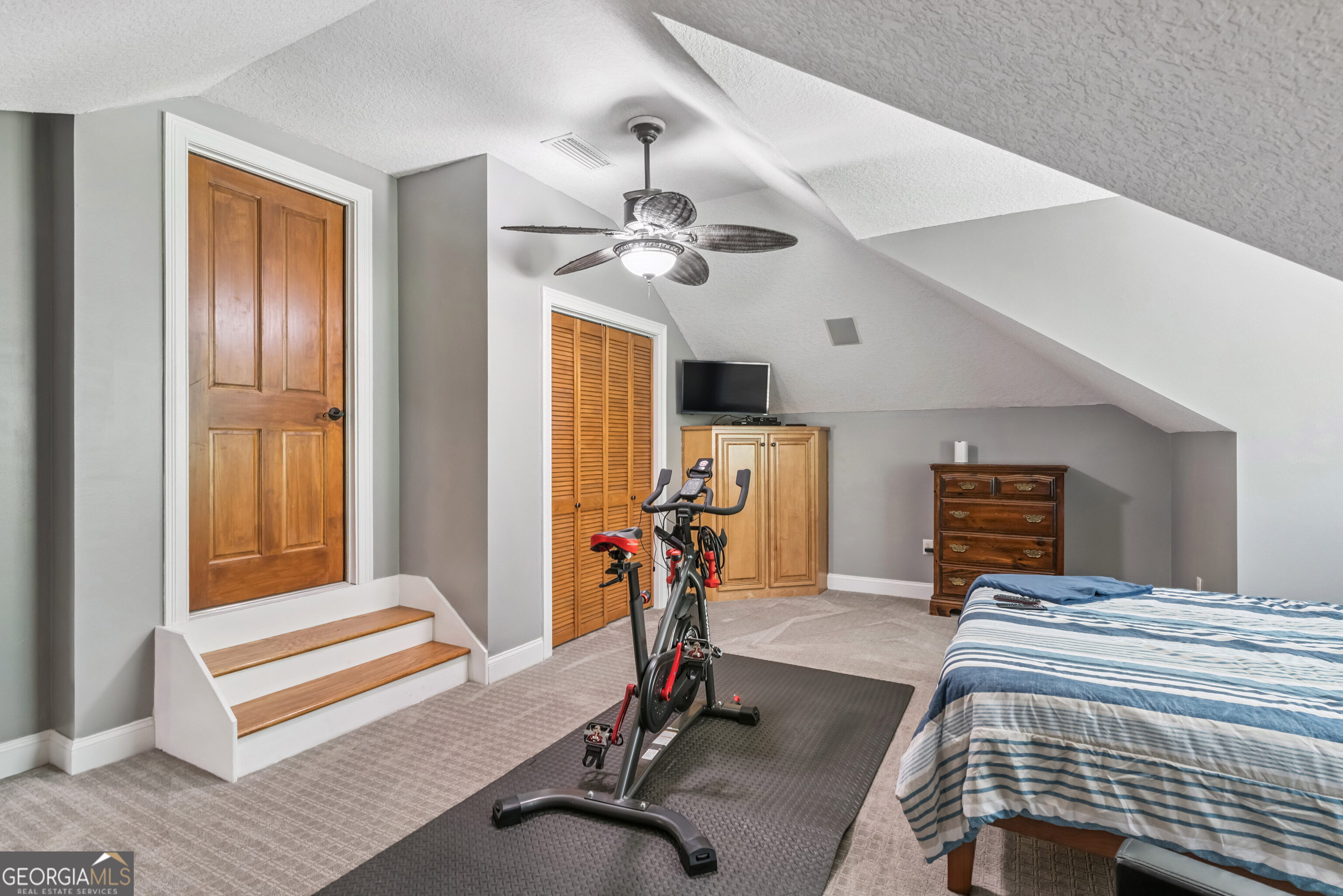 227 Harbor Pointe Drive