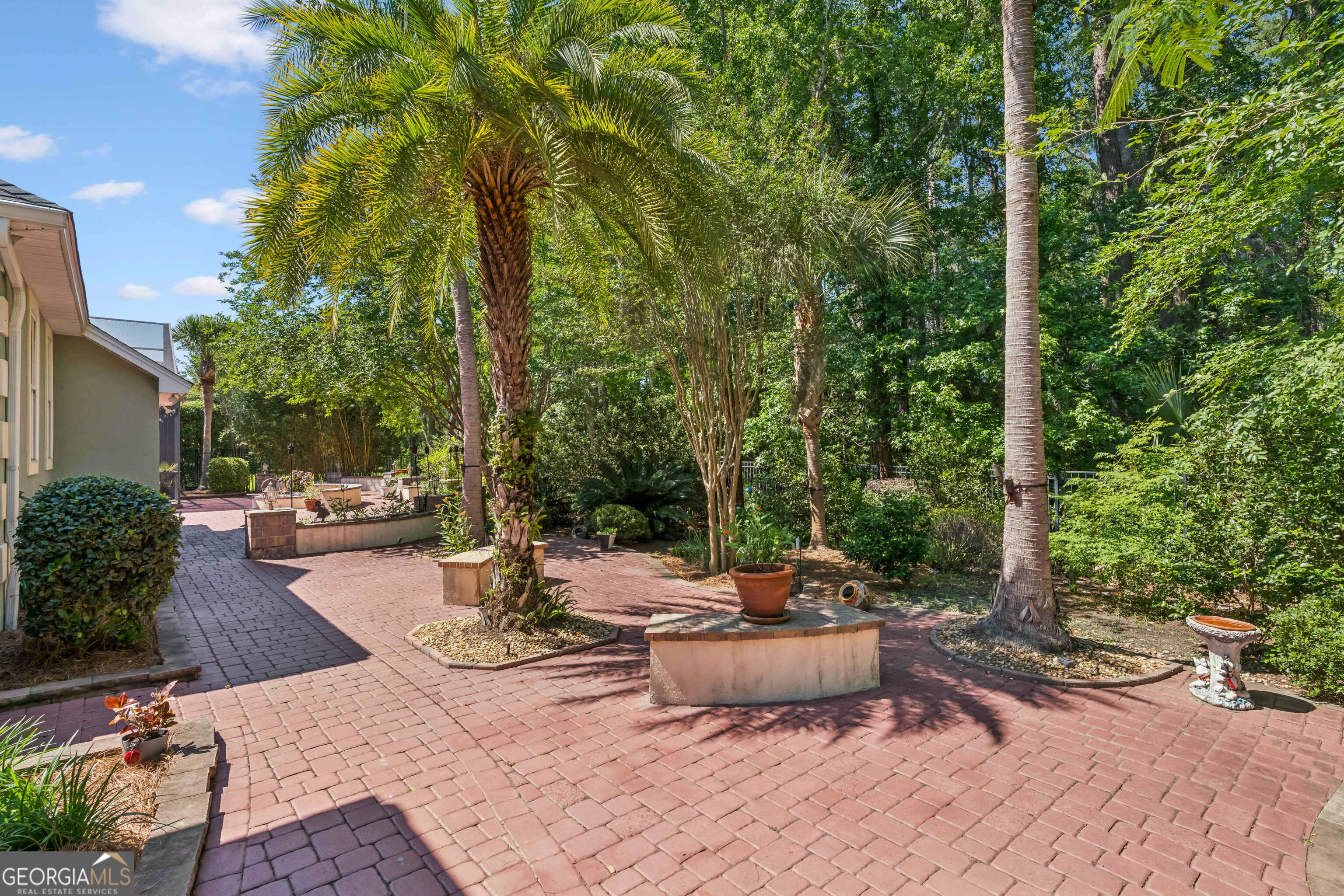 227 Harbor Pointe Drive