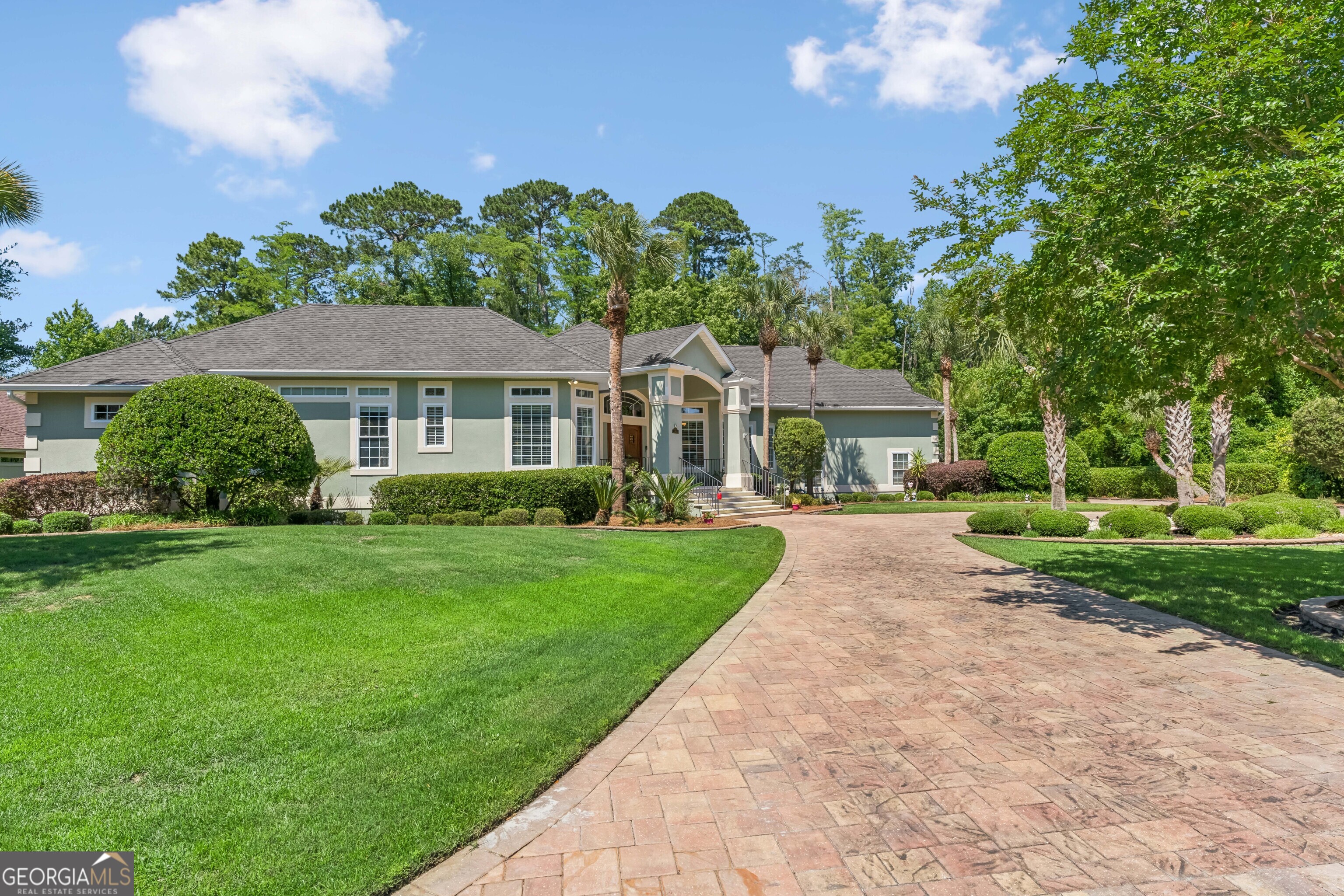 227 Harbor Pointe Drive