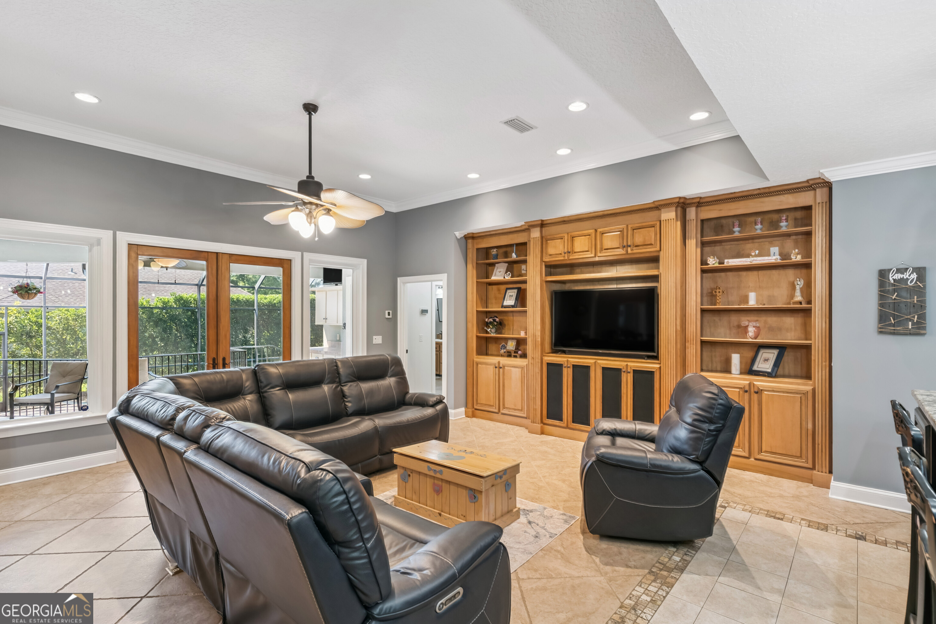 227 Harbor Pointe Drive