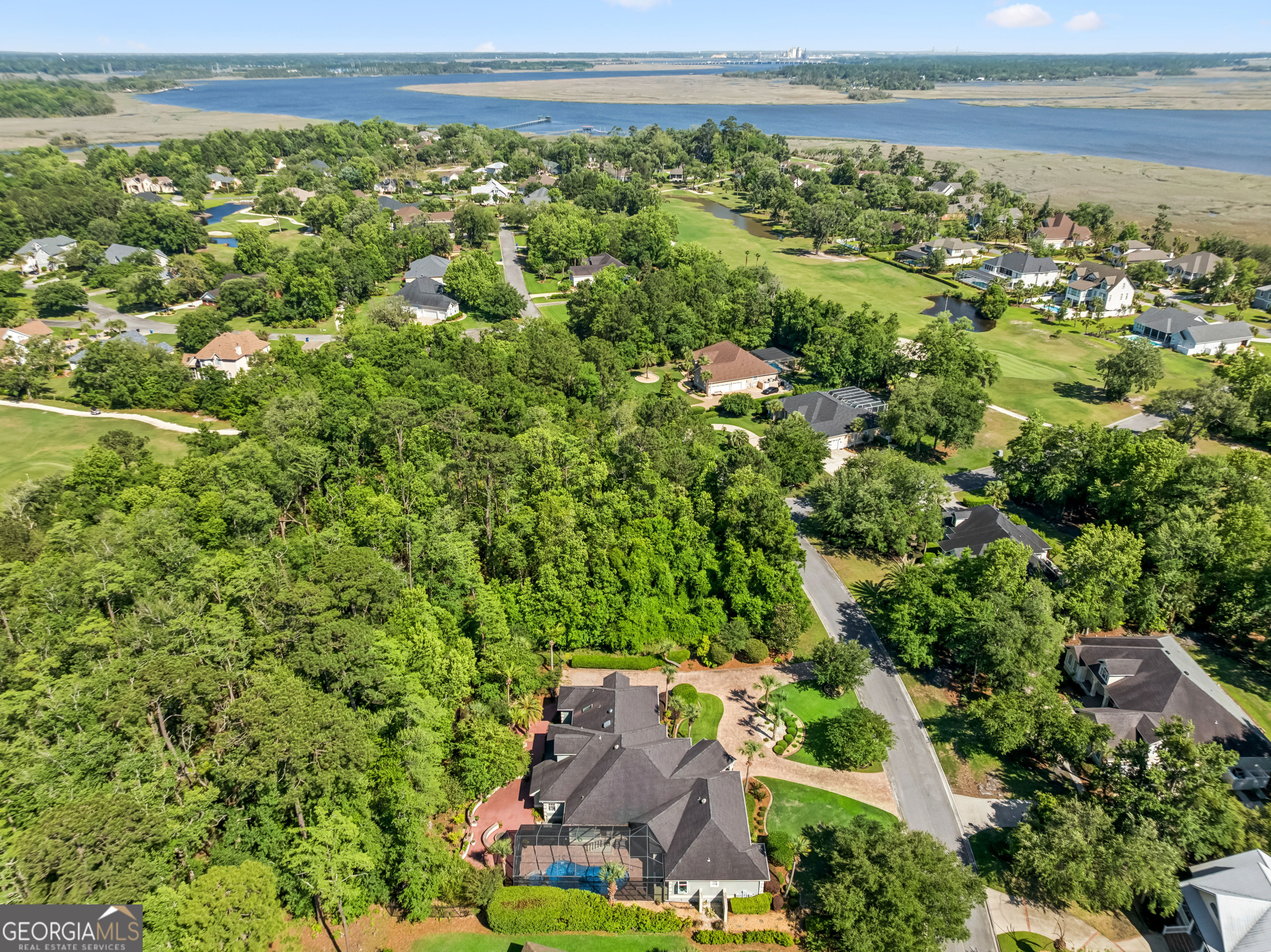 227 Harbor Pointe Drive