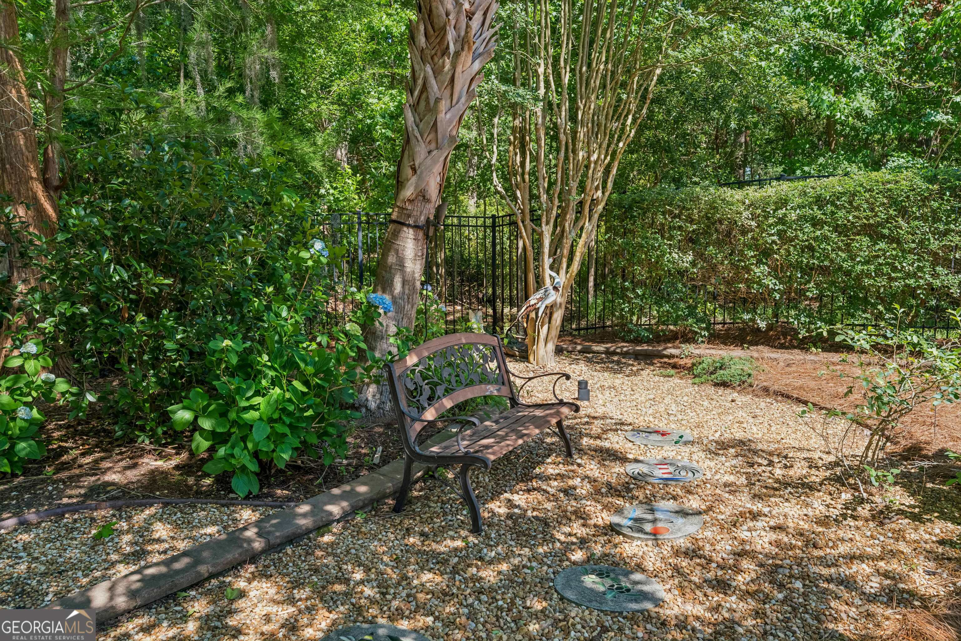 227 Harbor Pointe Drive