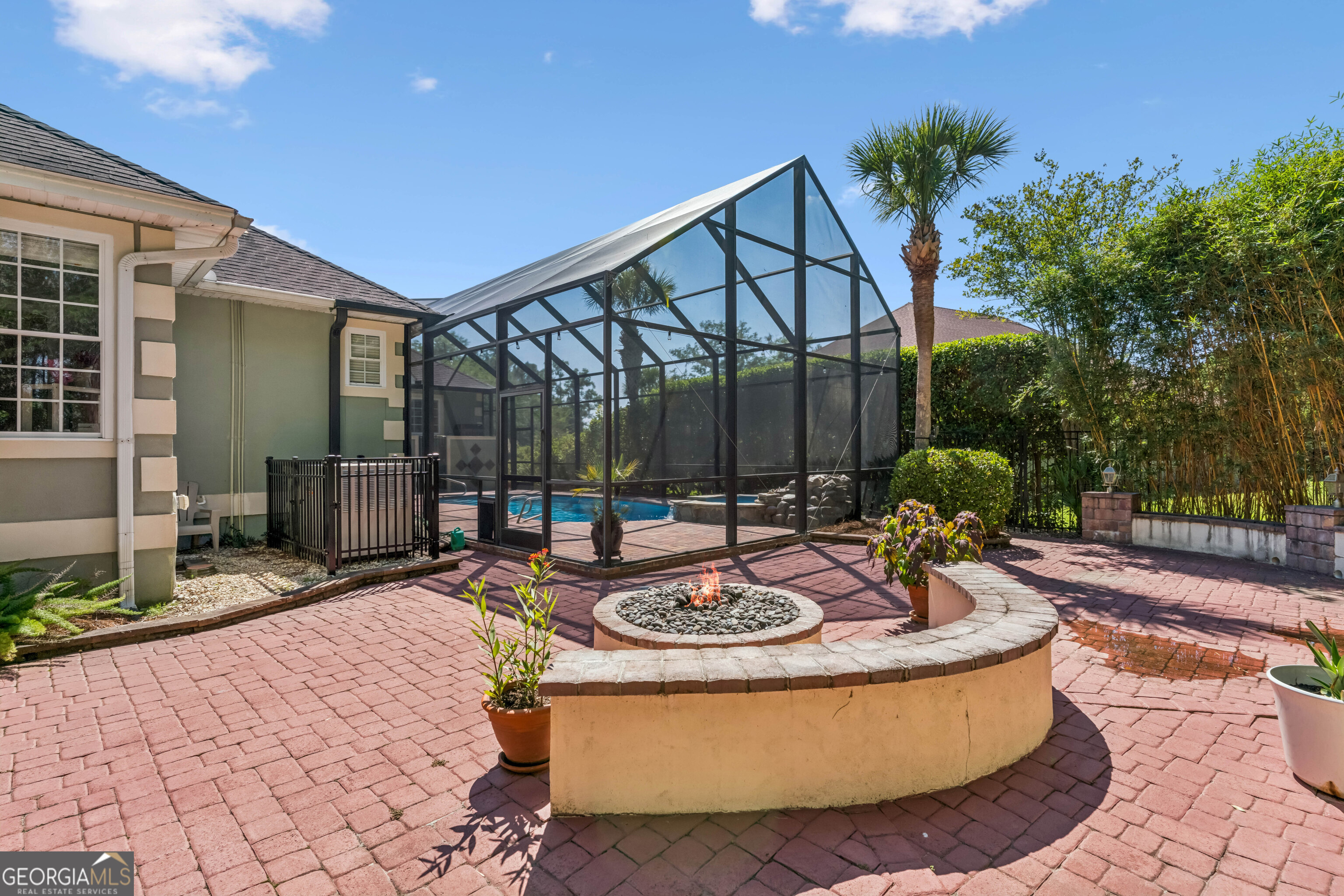 227 Harbor Pointe Drive