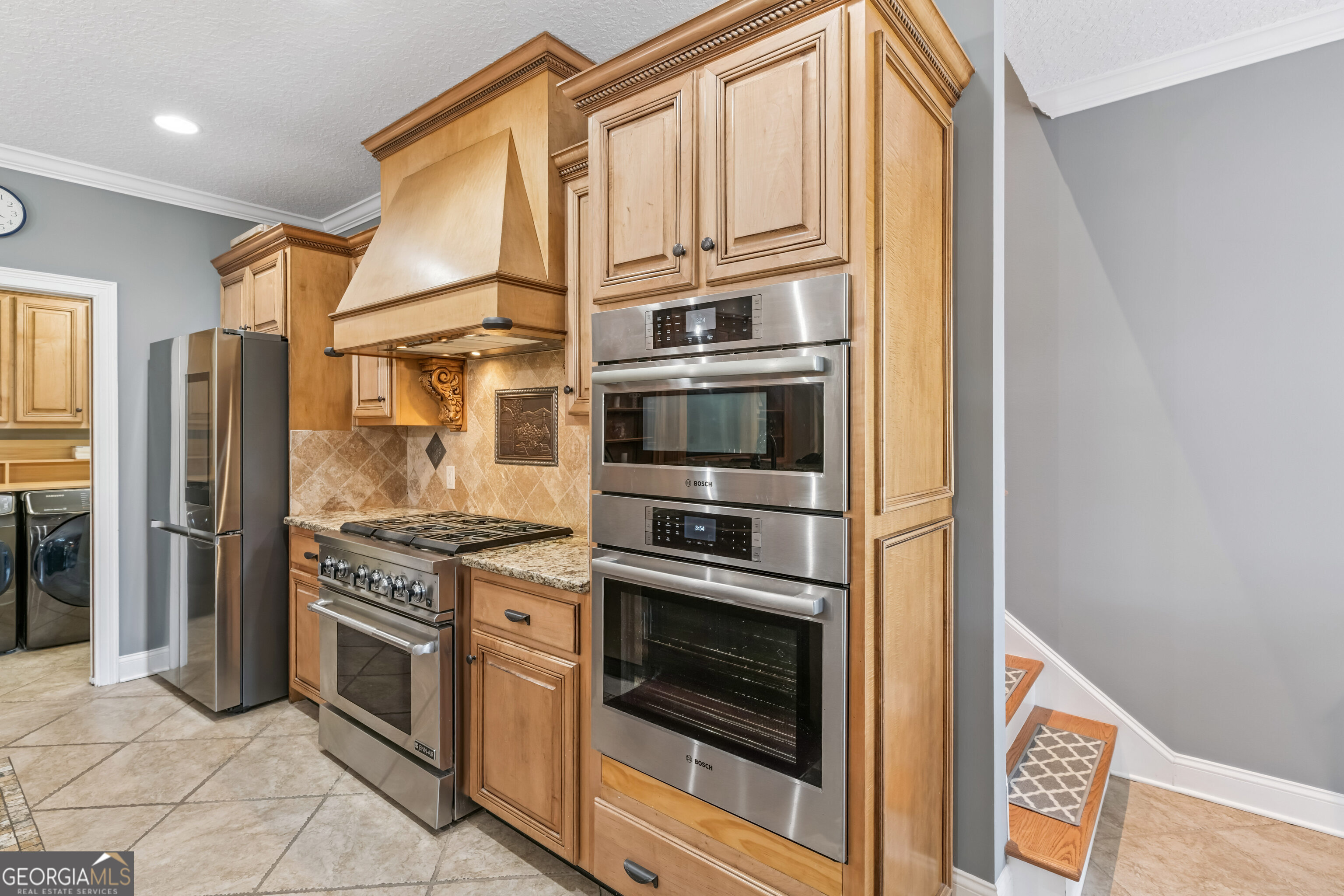 227 Harbor Pointe Drive