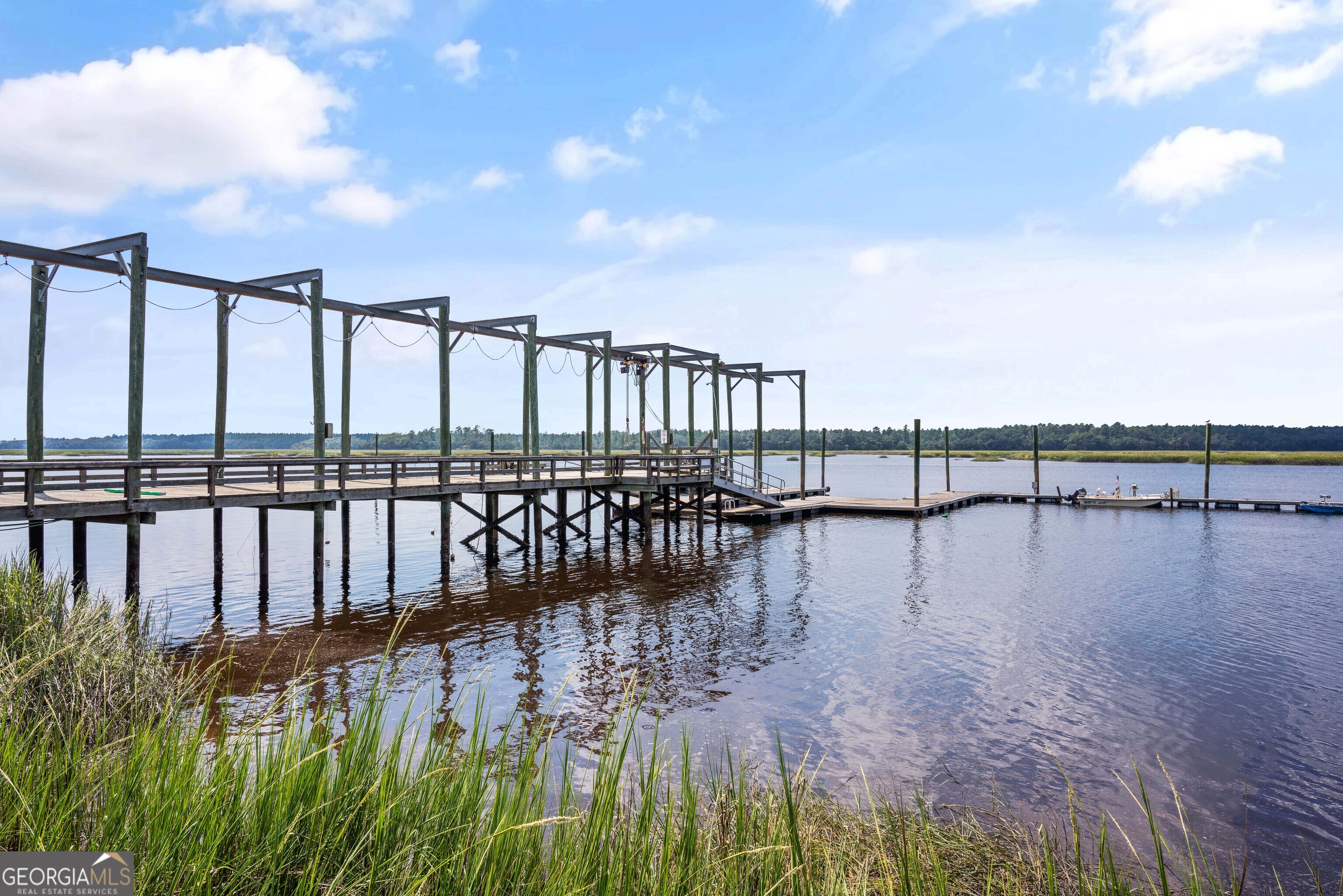 227 Harbor Pointe Drive