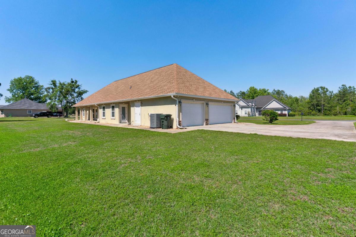 190 Lakes Drive