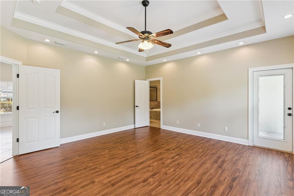 190 Lakes Drive