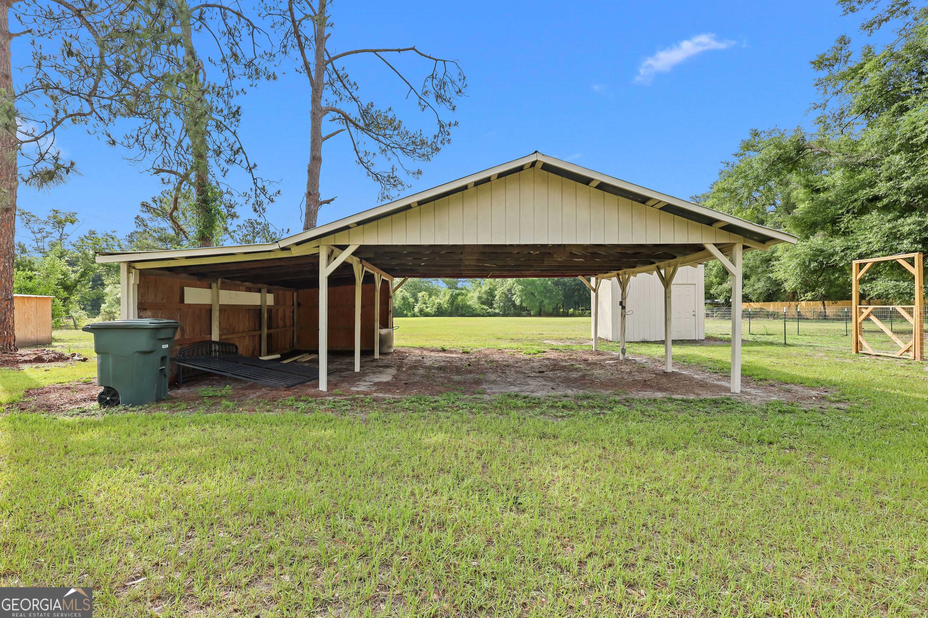 960 Old Doctortown Road