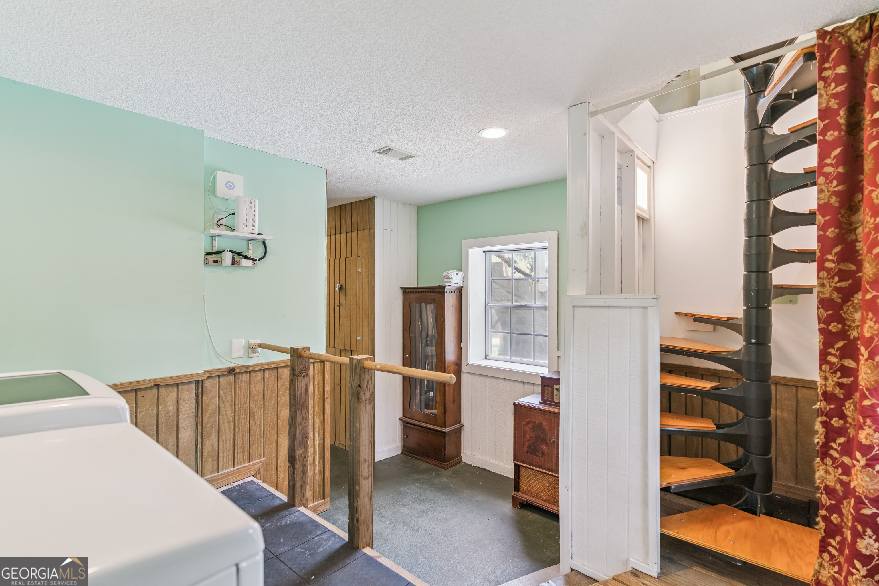 303 River Ridge Road