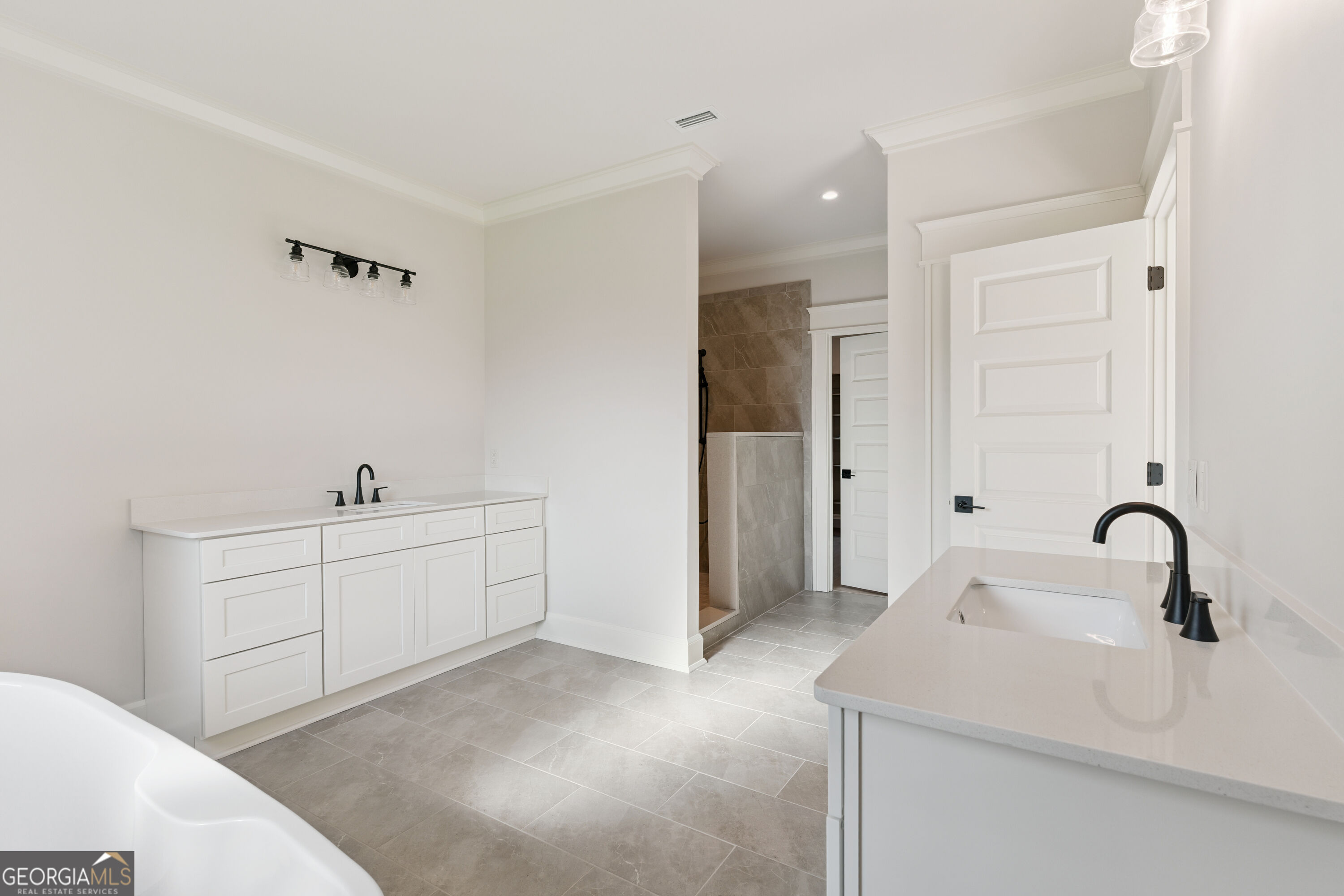 139 Winding Trail