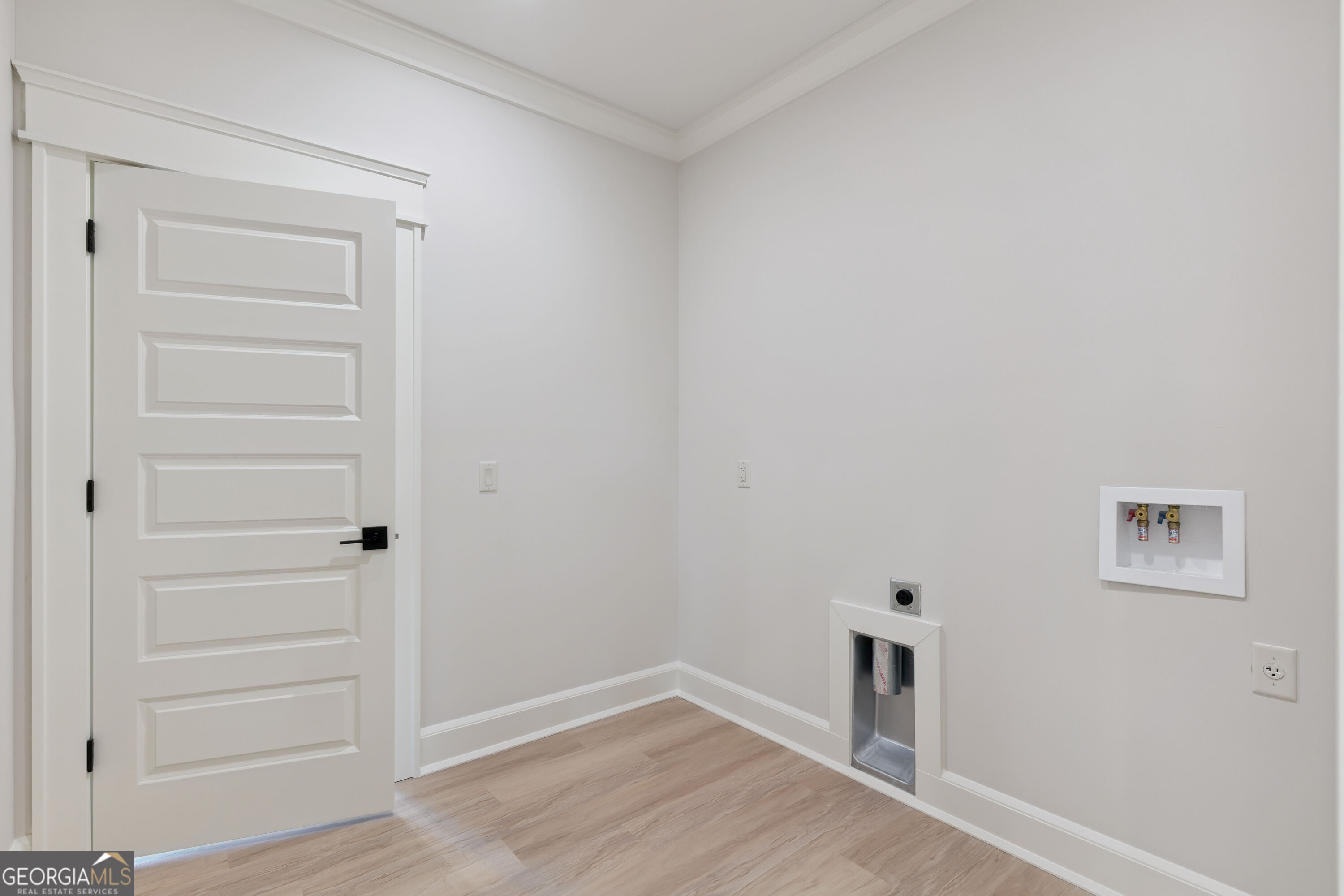 139 Winding Trail