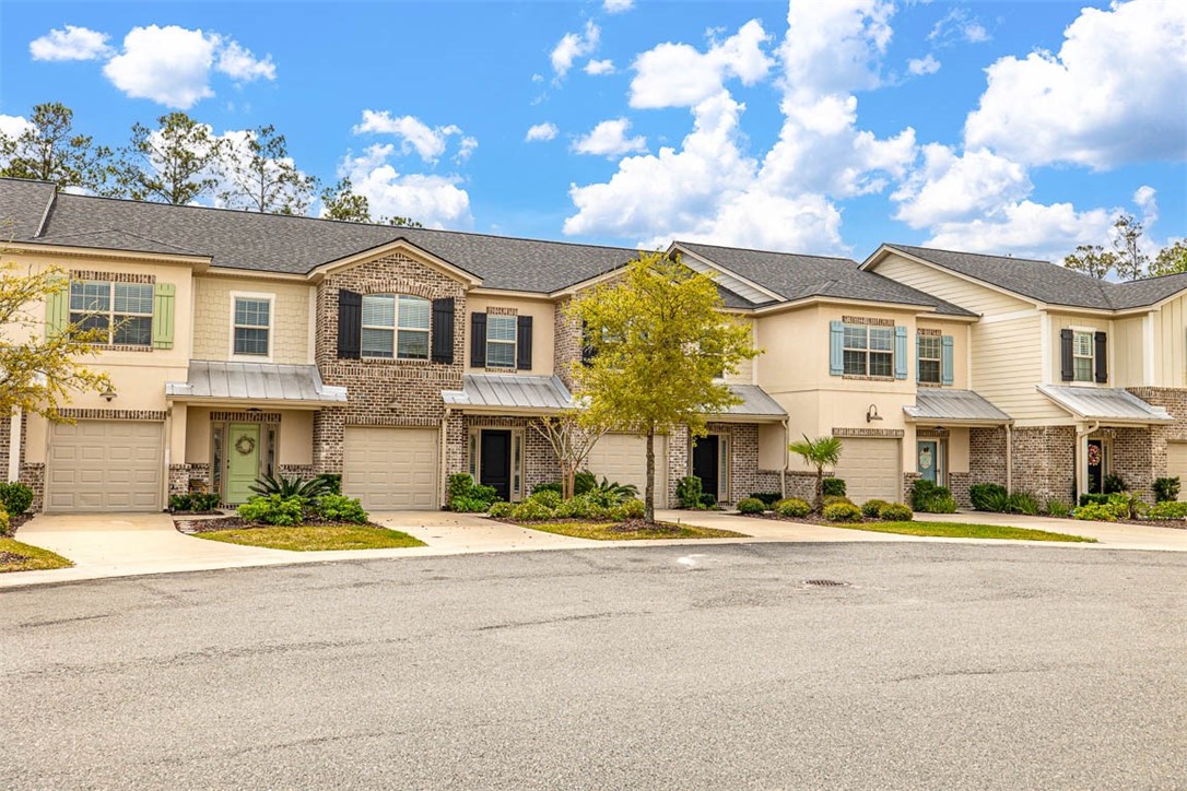 304 Mariners Circle