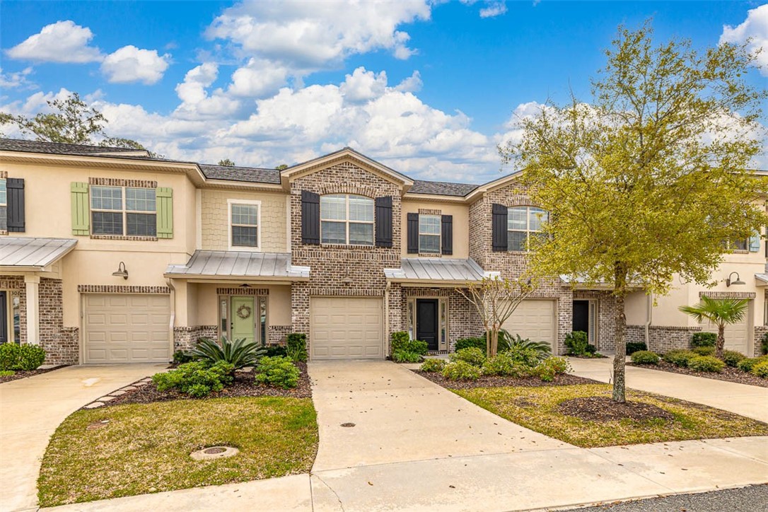 304 Mariners Circle