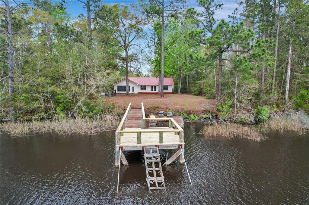 1806 Horseshoe Cove Road
