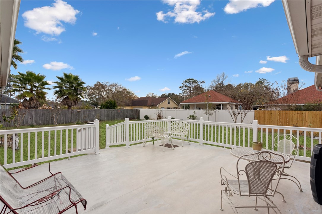 932 Hitching Post Lane