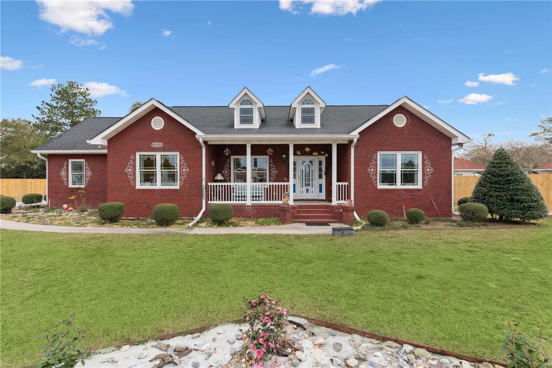 932 Hitching Post Lane