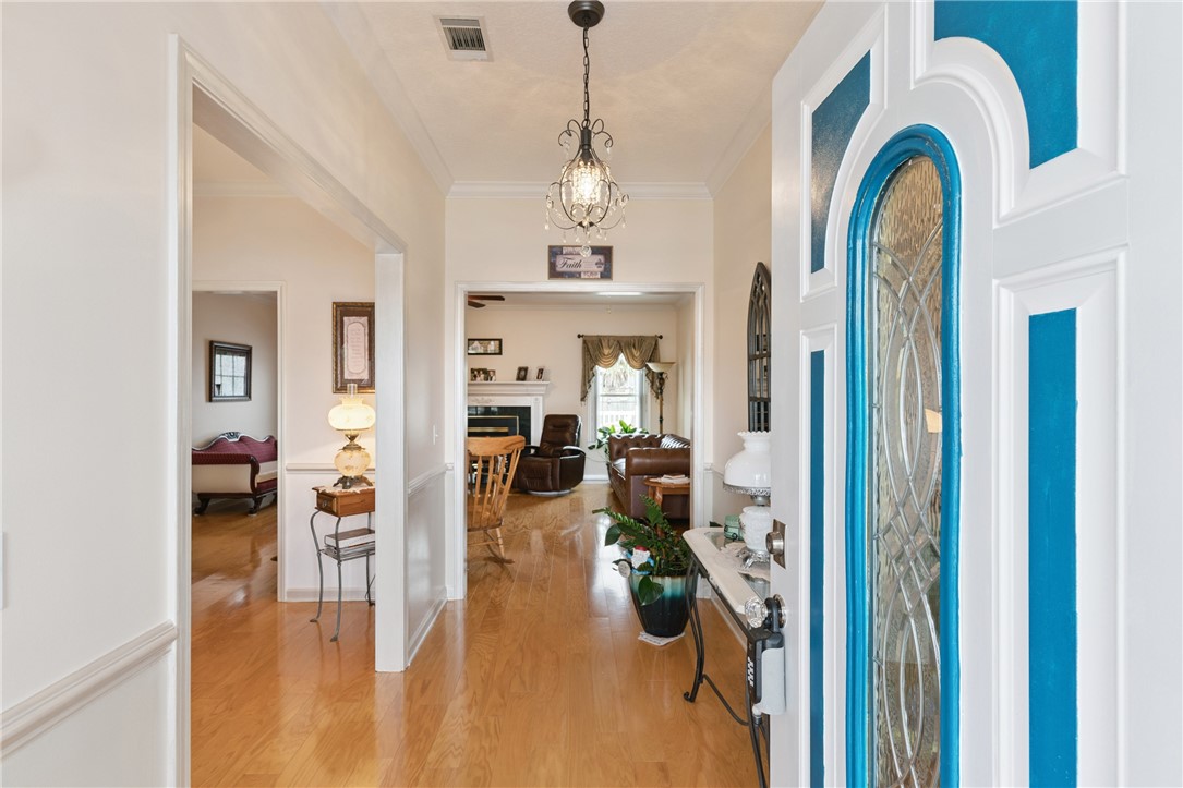 932 Hitching Post Lane