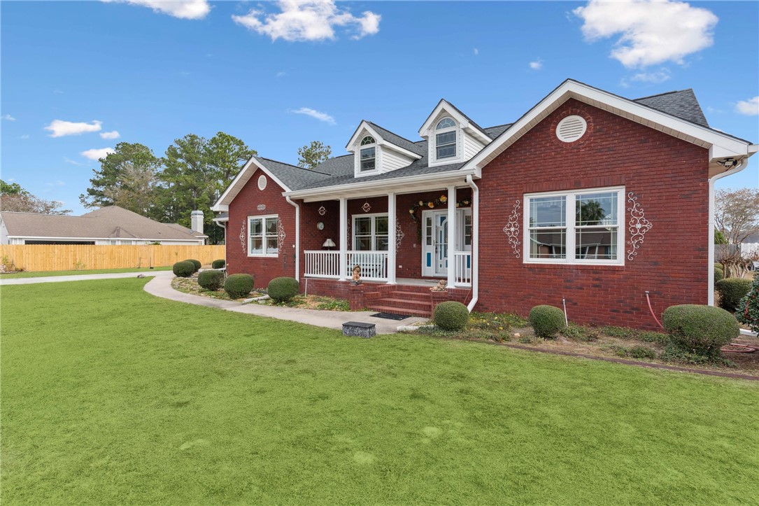 932 Hitching Post Lane