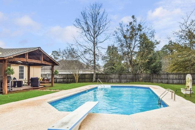 292 Edge Water Drive