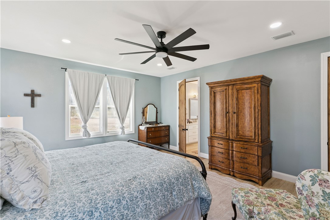 1757 McInstosh Trl SE