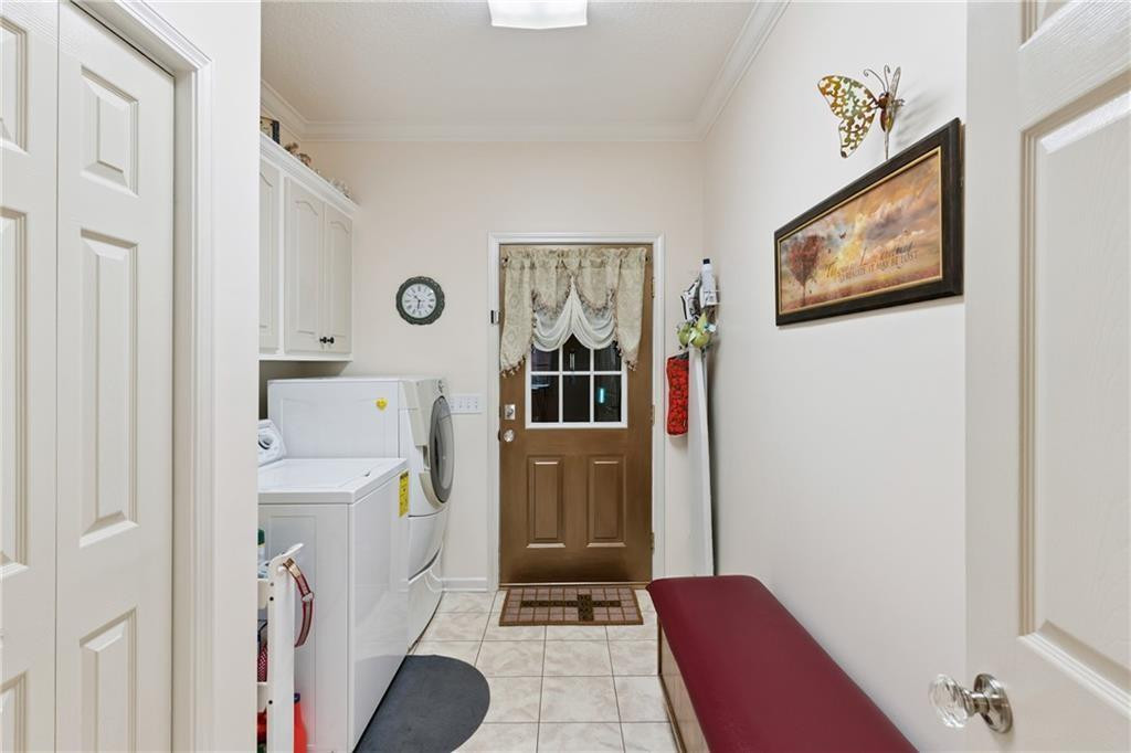 932 Hitching Post Lane