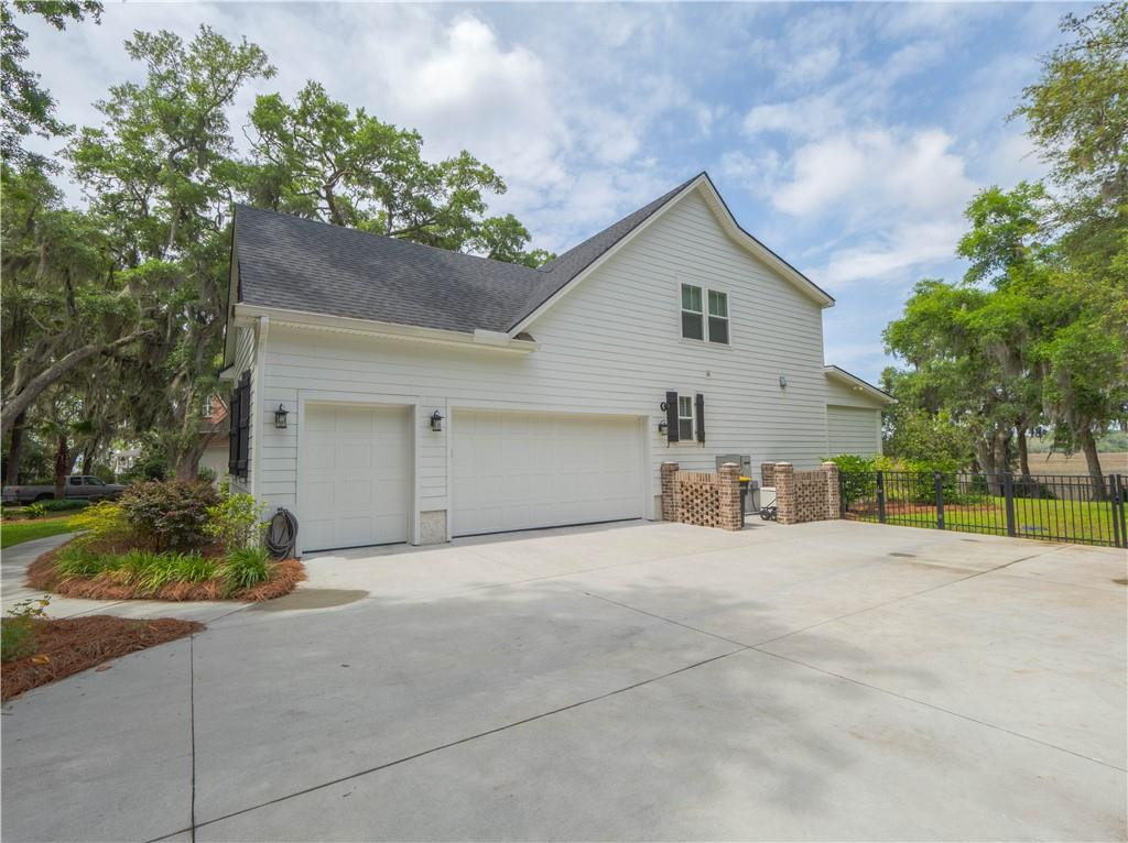 3495 Sutherland Bluff Drive NE