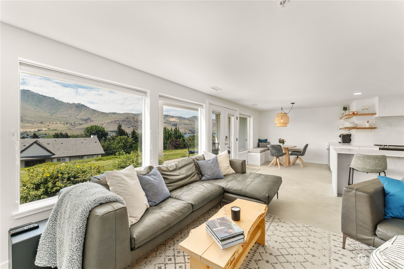 808 W Manson Highway Unit: D103