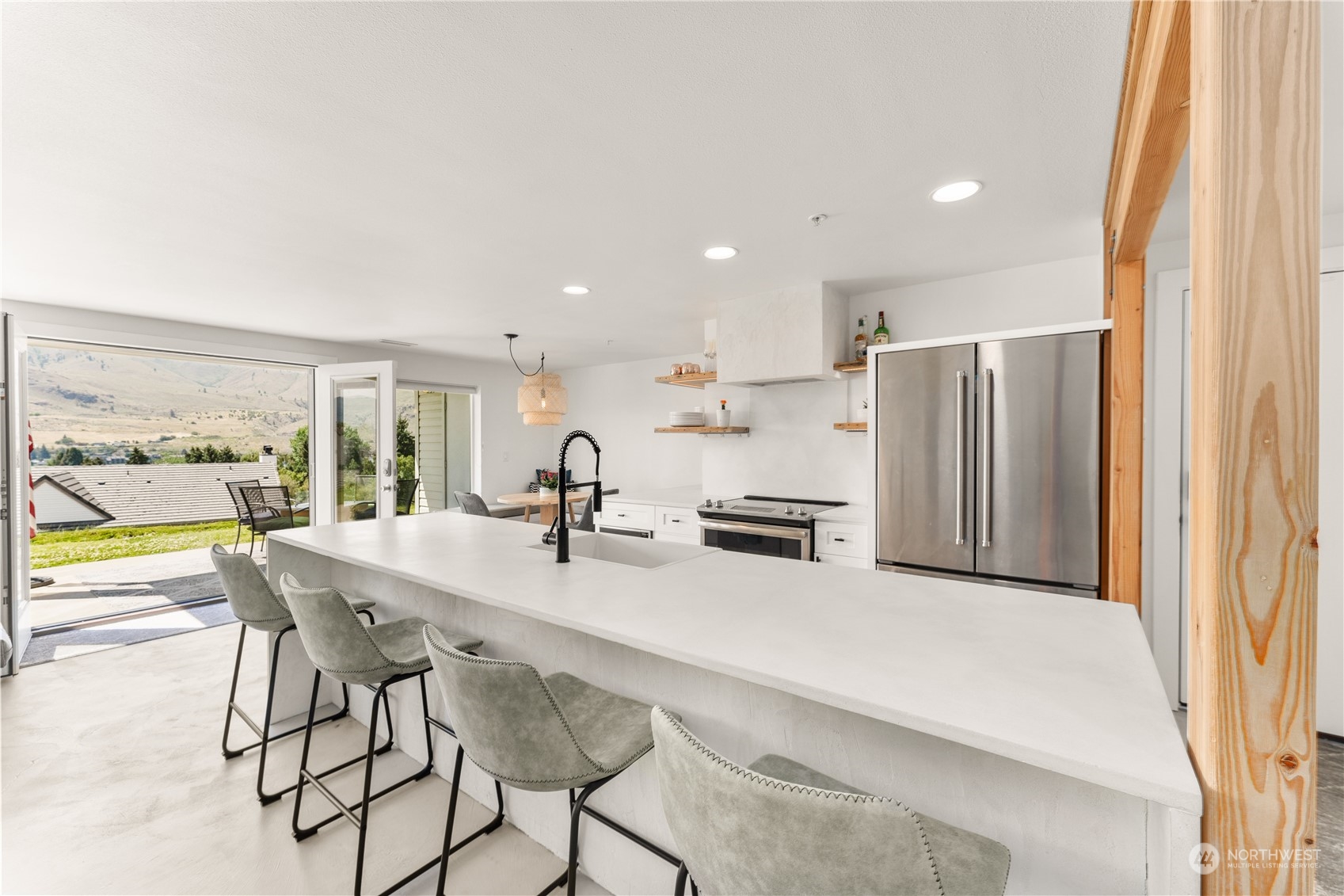 808 W Manson Highway Unit: D103